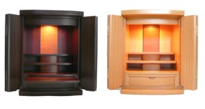 シックで落着いた印象のローズウッド材のものと明るいカラーのシルバーハート材。同じデザインでもかなり印象が違ってきます。