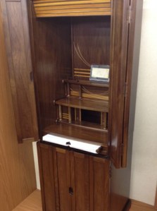 羽根澤屋トイランド店に展示いたしました。本商品は現状では通信販売の予定はありません。詳しくはお気軽に当ショップまでお問い合わせくださいませ。